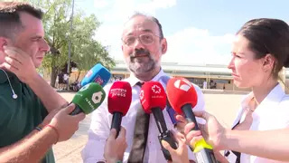El abogado de Santos Cerdán tras visitar a su cliente en la cárcel de Soto del Real: "Ha hecho amigos y ha montado un club de lectura"
