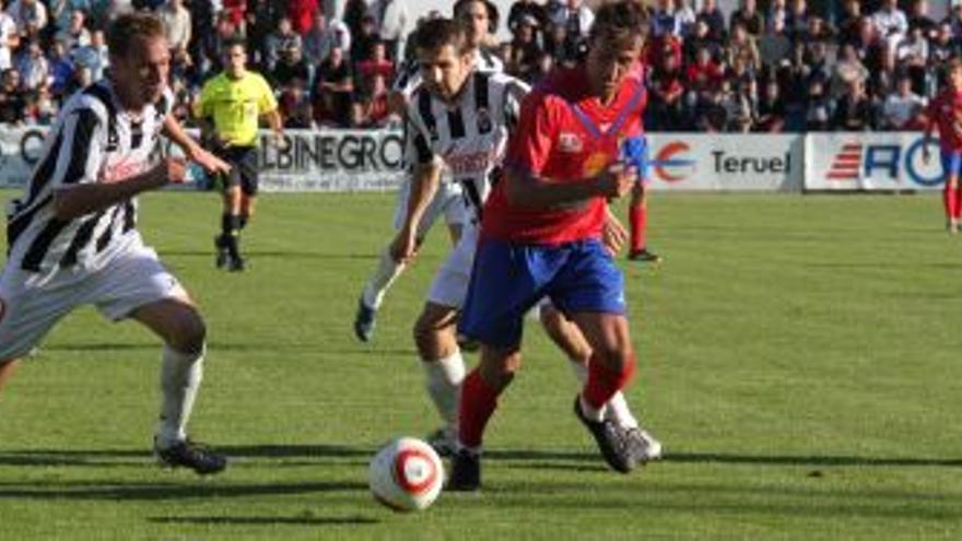 El Teruel se lleva un partido muy aburrido ante el Castellón