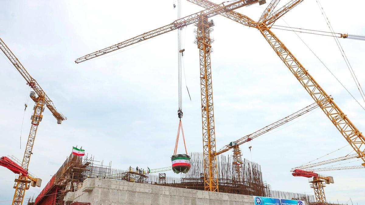 GUERRA ORIENTE PRÓXIMO | Irán denuncia nuevos ataques a la central nuclear de Bushehr y al área petroquímica de Juzestán