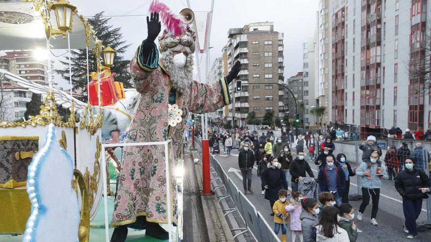 La Navidad viguesa surfea la sexta ola