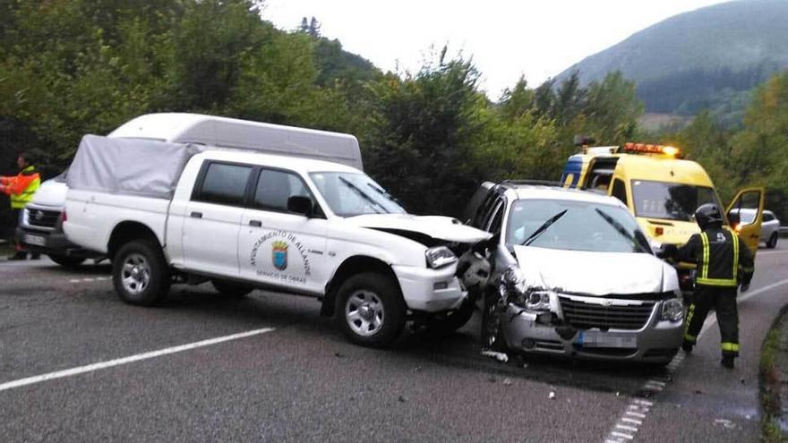 Tres heridos en un accidente en el corredor del Narcea