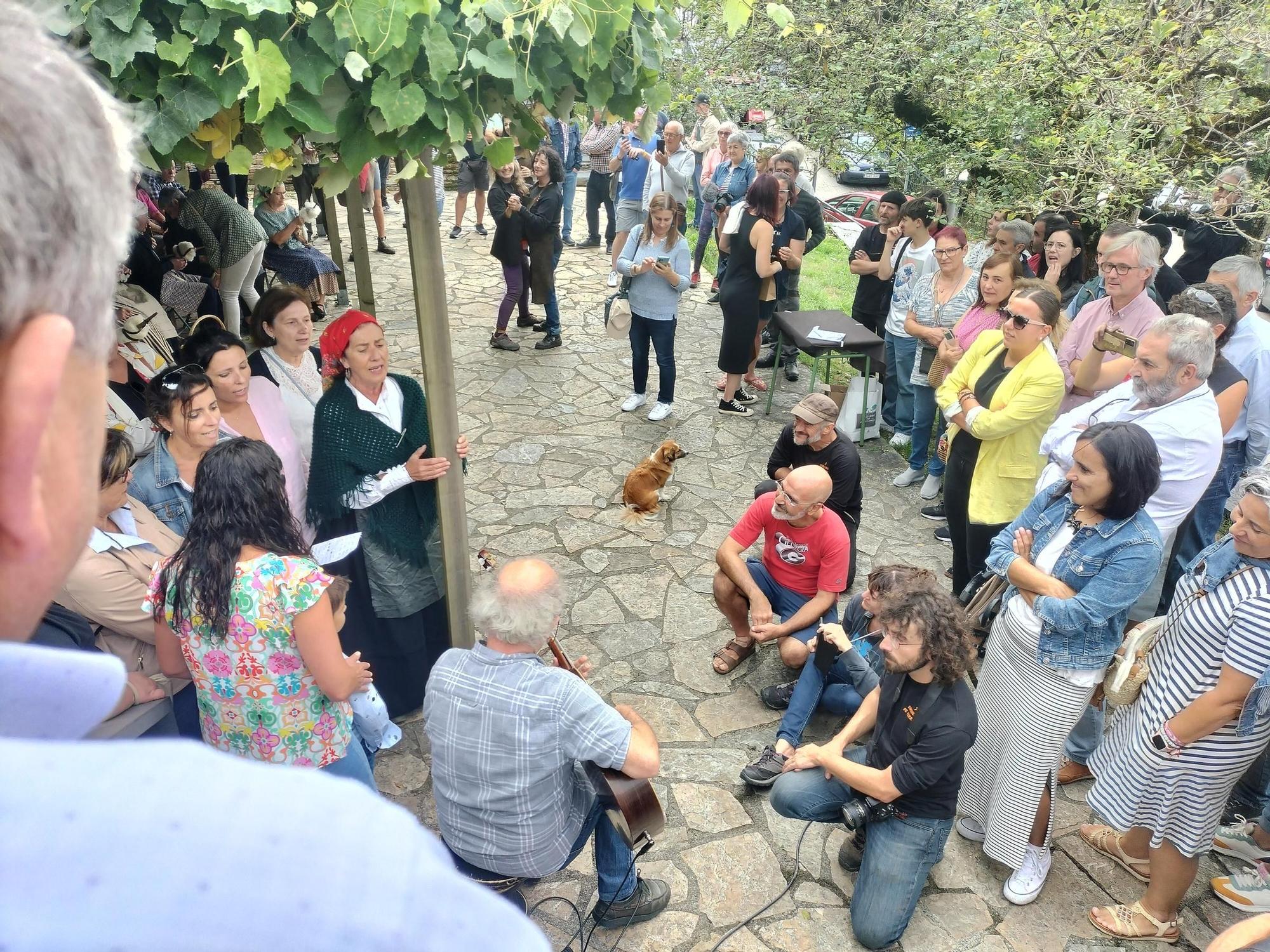 En imágenes: Santa Eulalia de Oscos encuentra a hilanderas y herreros