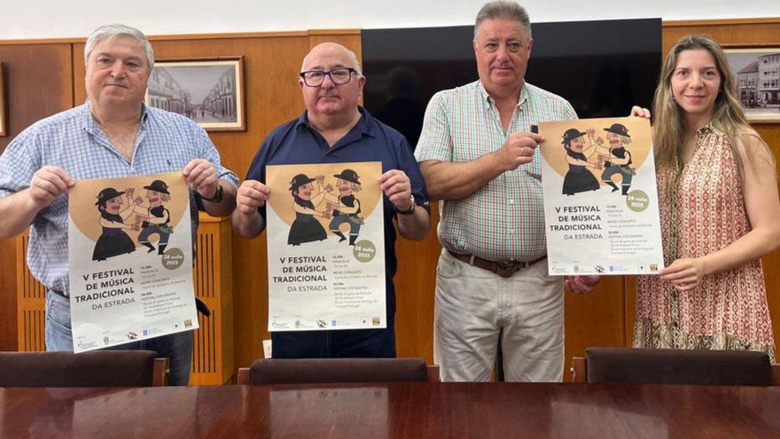 Organización y Concello durante la presentación del evento.