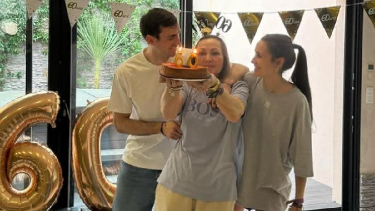 Fabián Ruiz celebrando el cumpleaños de su madre, "la persona más importante de su vida"