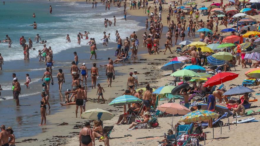 El sector descarta la necesidad de una tasa turística en concellos de O Salnés