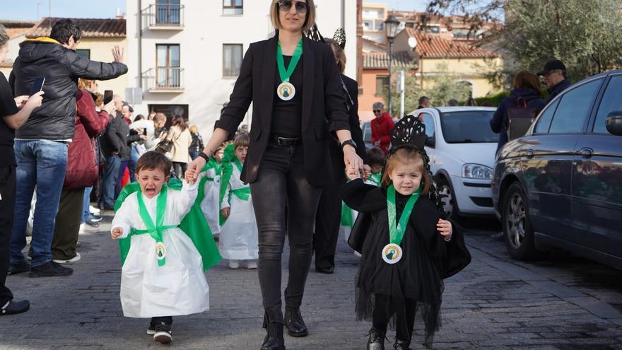 GALERÍA | La versión &quot;mini&quot; de la Esperanza ya está en las calles de Zamora