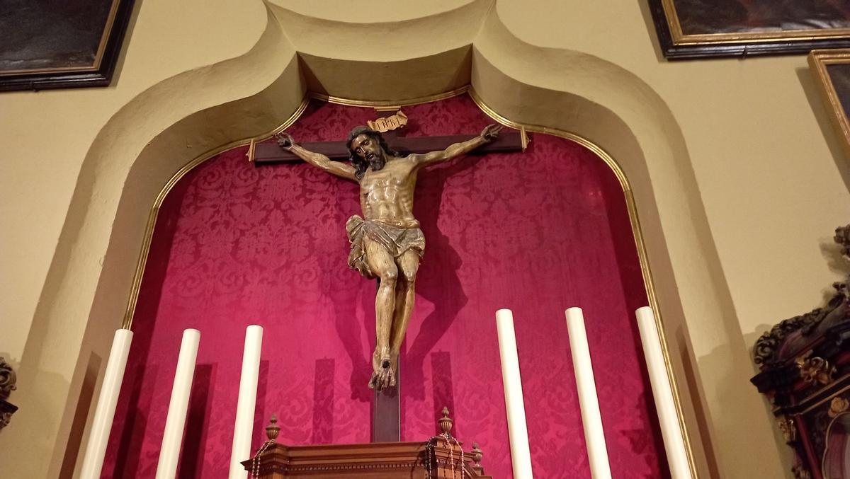 Cristo del Amparo (siglo XVII), costeado por el hermano de san Francisco de Borja, el obispo Tomás de Borja.