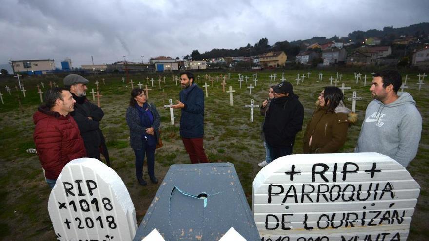 Protesta de los vecinos contra la ampliación de la depuradora.