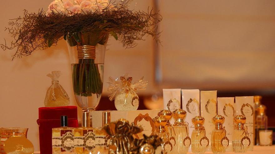 La industria cosmética prevé vender  más de 300.000 perfumes por San Valentín