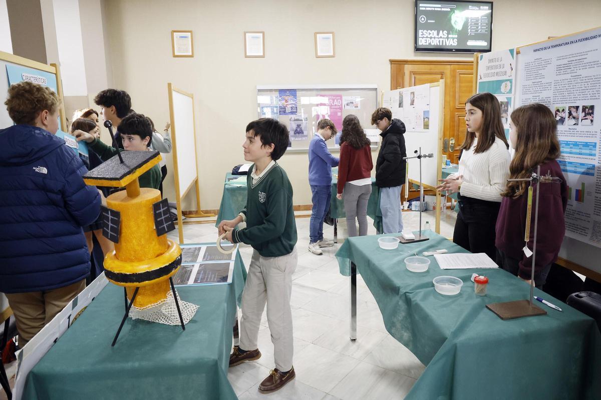 Estudiantes gallegos y catalanes en el XIV Foro Intercomunitario de Investigación Juvenil