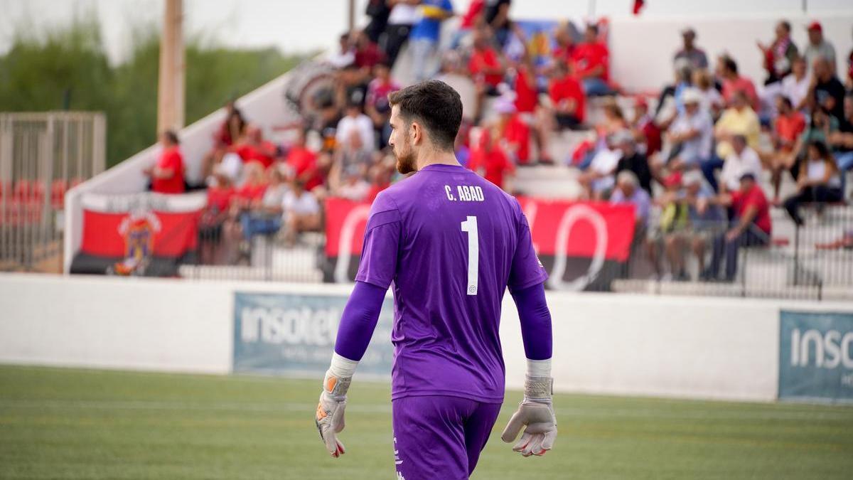 Carlos Abad, durante el partido del Hércules en Formentera.