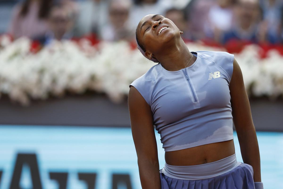Coco Gauff se lamenta tras perder la final del Mutua Madrid Open.