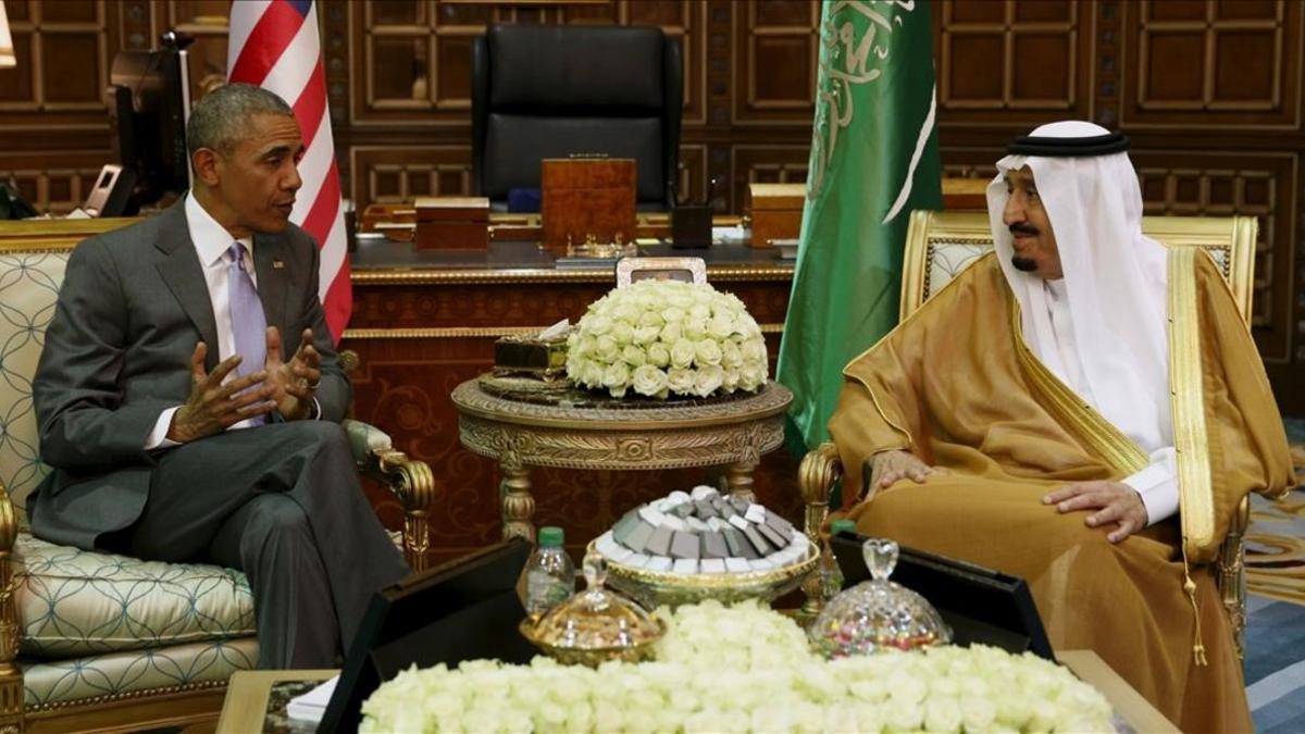 Obama se reúne con el rey Salman en el palacio Erga tras su llegada a Riad, este miércoles.