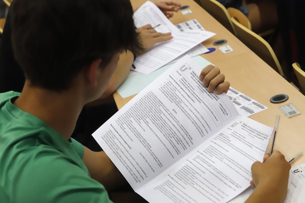 Prueba de Evaluación de Bachillerato para el Acceso a la Universidad (PEvAU) en Córdoba