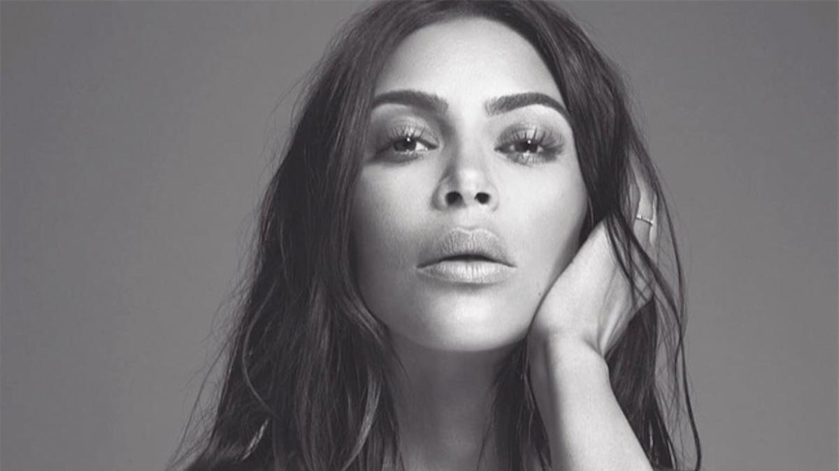 La campaña de Kim Kardashian para el lanzamiento de KKW Fragrance, su primer perfume