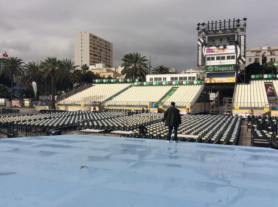 Lluvia en el escenario del Carnaval de Las Palmas de Gran Canaria