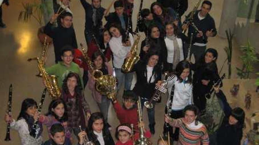 Alumnos de la banda de música.