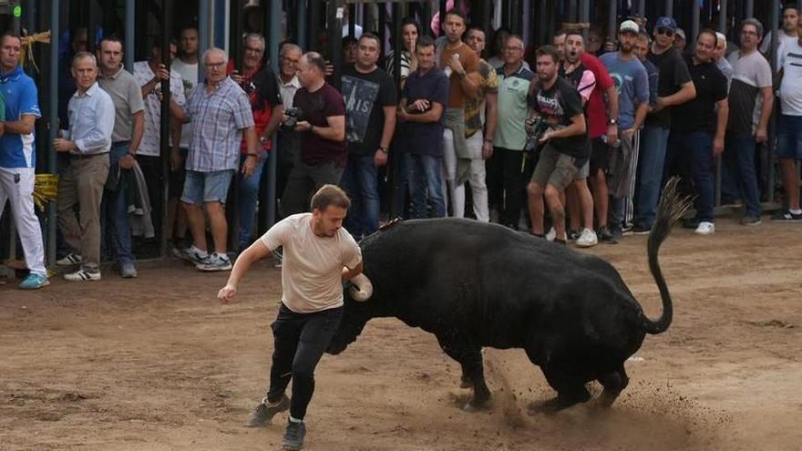 El 2023 llegará con incertidumbre en los &#039;bous al carrer&#039; por los seguros