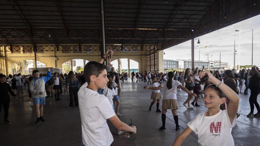 Vídeo - Ensayo de la dansà infantil