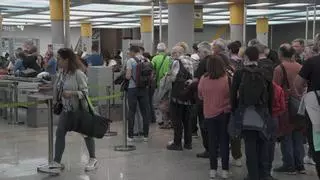 Huelga de celo en el aeropuerto de Palma: Así se han concertado los trabajadores de los filtros de seguridad para provocar el caos