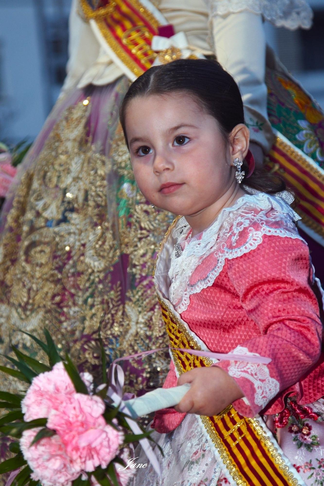 Búscate en la ofrenda y la entrega de premios de las fallas de Oliva