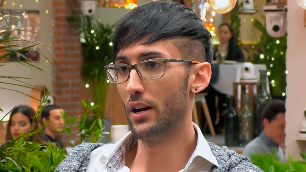 El Julio parla a ‘First Dates’ de la seva cridanera web: «La gent ven la seva roba interior utilitzada»