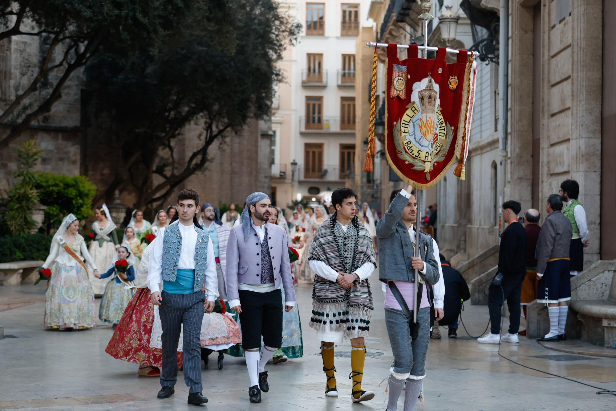 Búscate en el primer día de la Ofrenda en la calle San Vicente entre las 18:00 y las 19:00