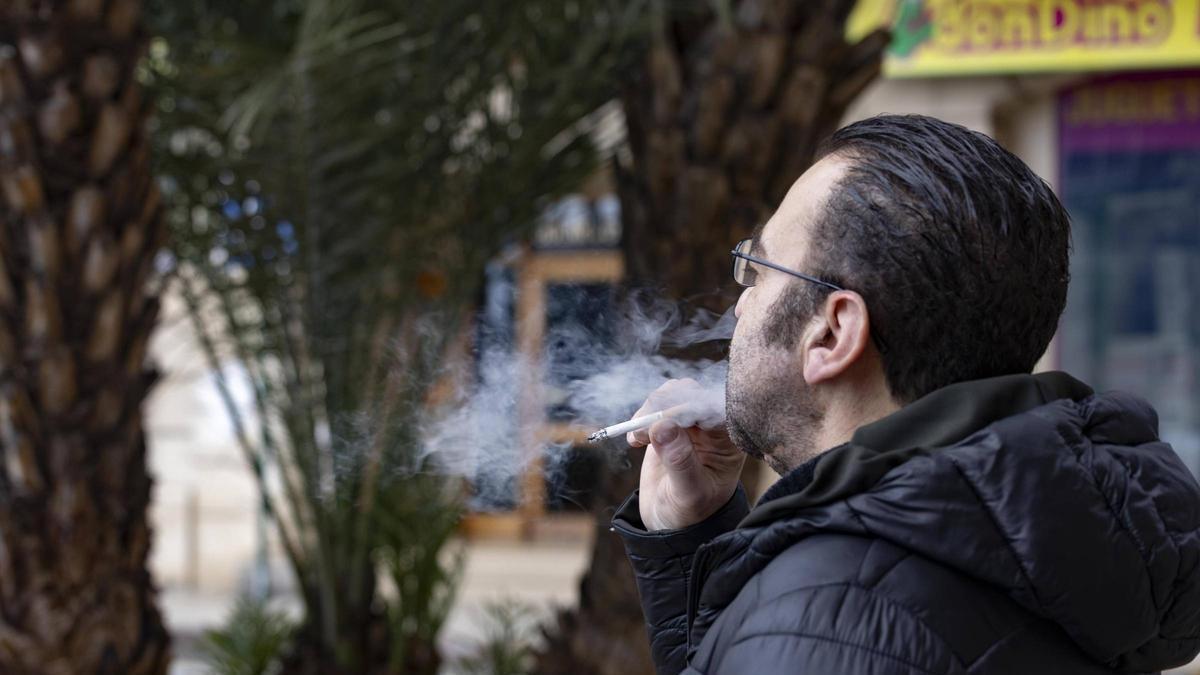 Más del 40 % de los participantes en los programas antitabaco de Cullera logra dejar de fumar