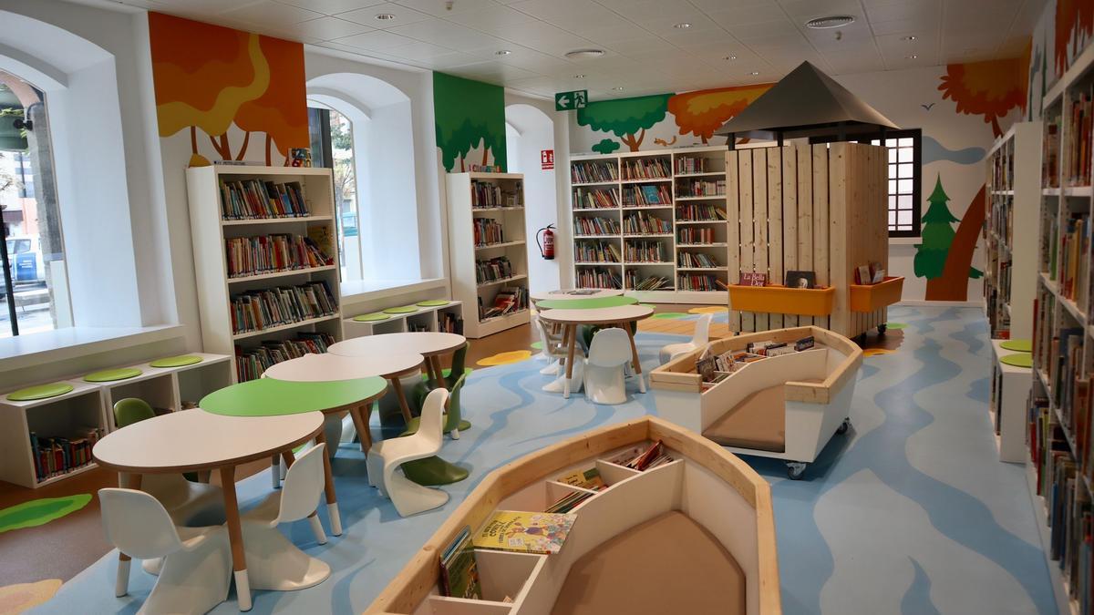 La nova zona infantil de la biblioteca de Puigcerdà