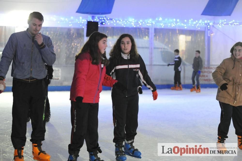 ¡Ya es Navidad en Murcia! Con pista de hielo inclu