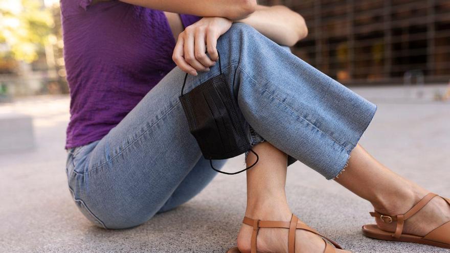 Las sandalias con cuña de Skechers que no vas a parar de luc