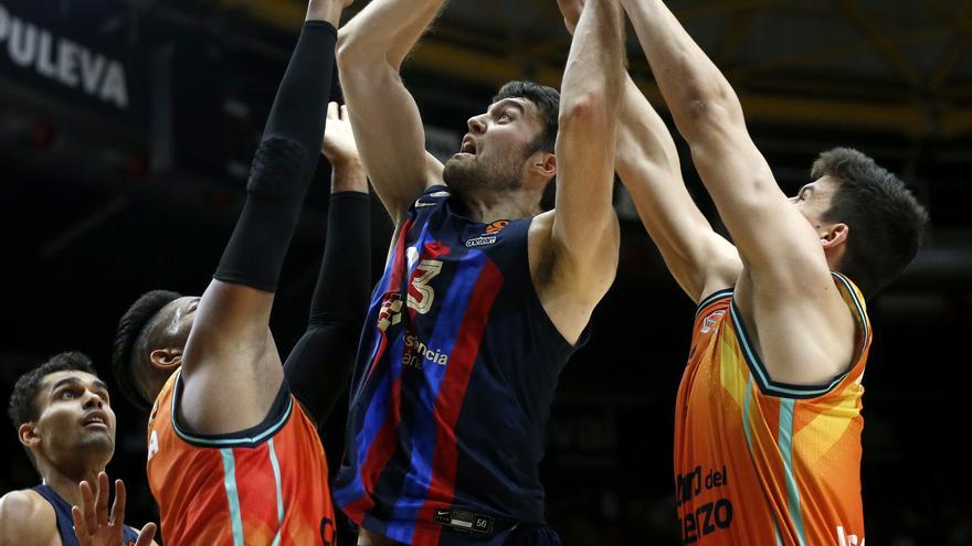 Un guerrillero Valencia sorprende al Barça.