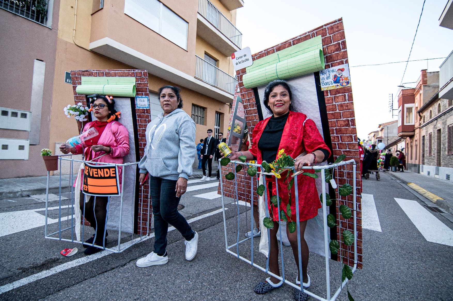 Busca't a les imatges de la rua de carnestoltes d'Avinyó