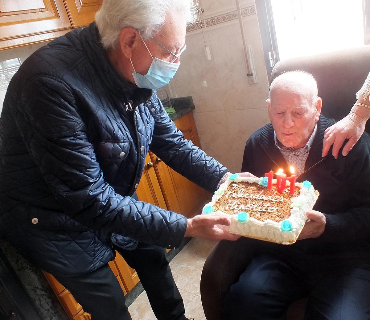 La fiesta del 101 cumpleaños de Hipólito Cerqueiras Pardal.