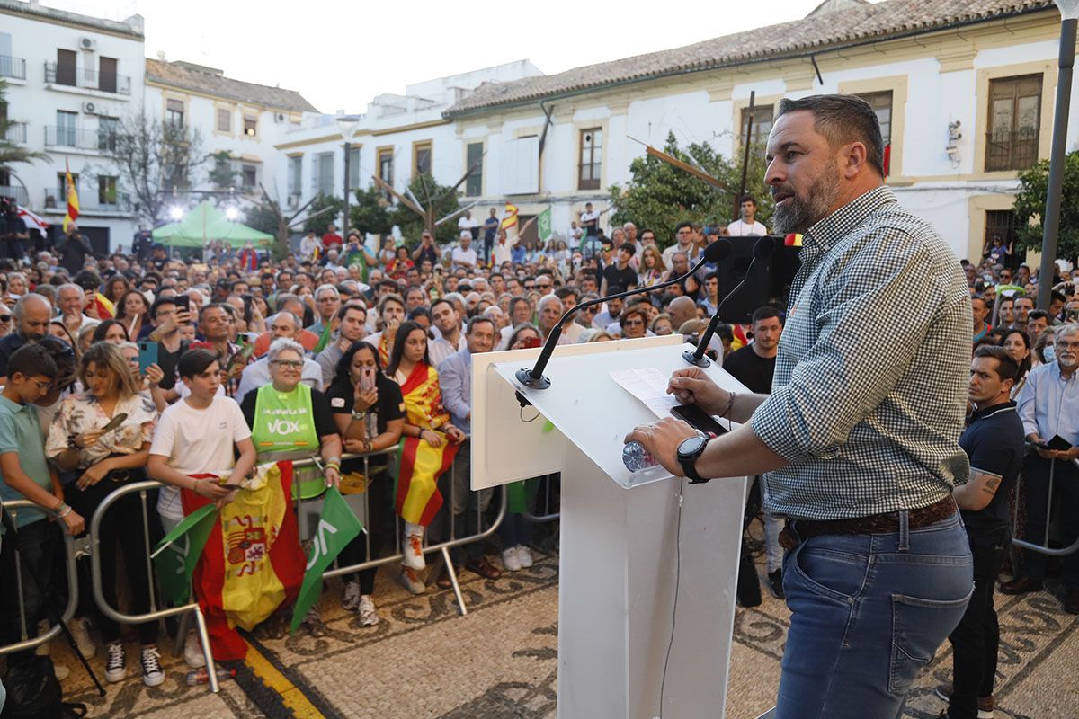 En imágenes el mitin de Vox en Córdoba con Abascal y Olona