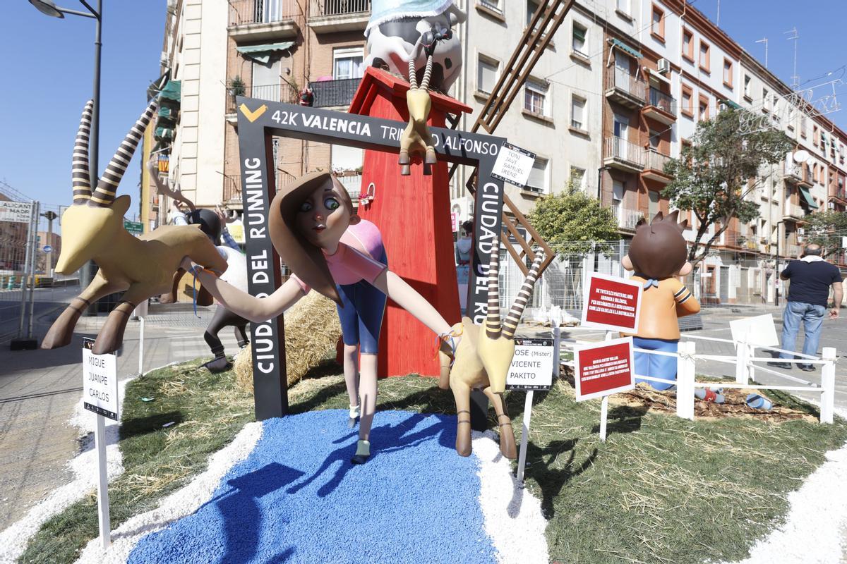 Cruzando la meta del Maratón de València