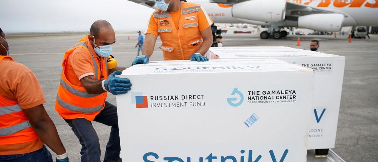 La Comunidad de Madrid estudió en febrero una posible compra de la vacuna Sputnik