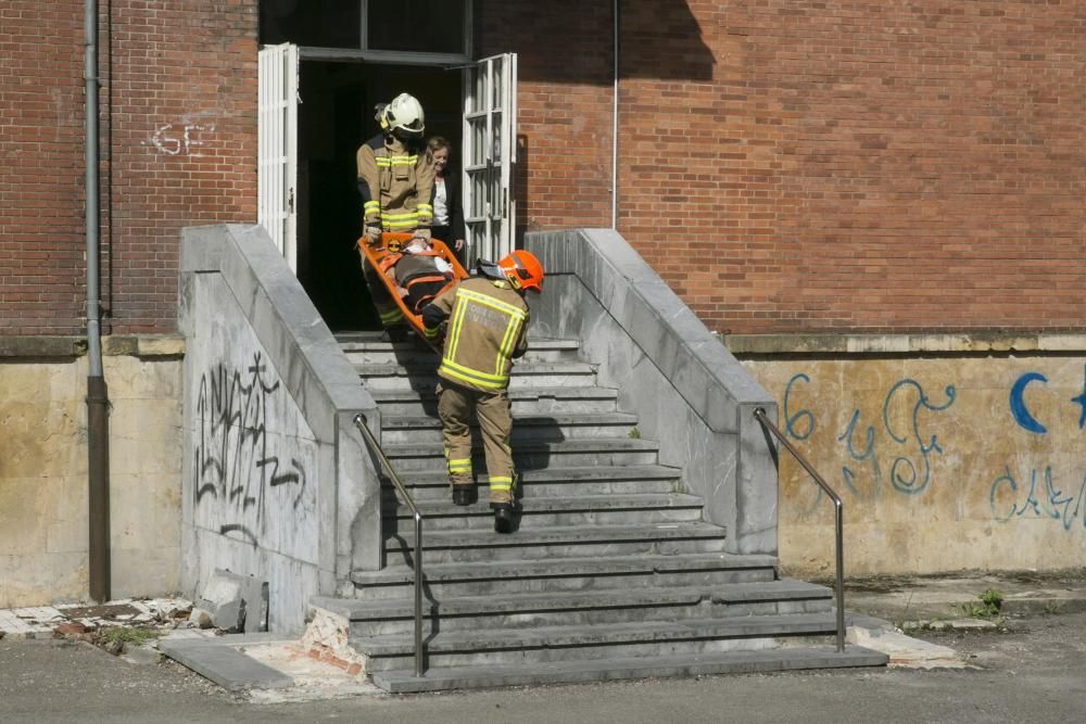 Simulacro en el Instituto Alfonso II de Oviedo