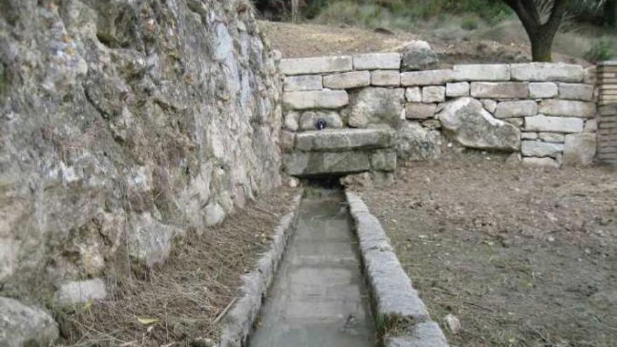 La Generalitat recupera las fuentes del Cossi y de la Carrasca en el paisaje protegido del Maigmó