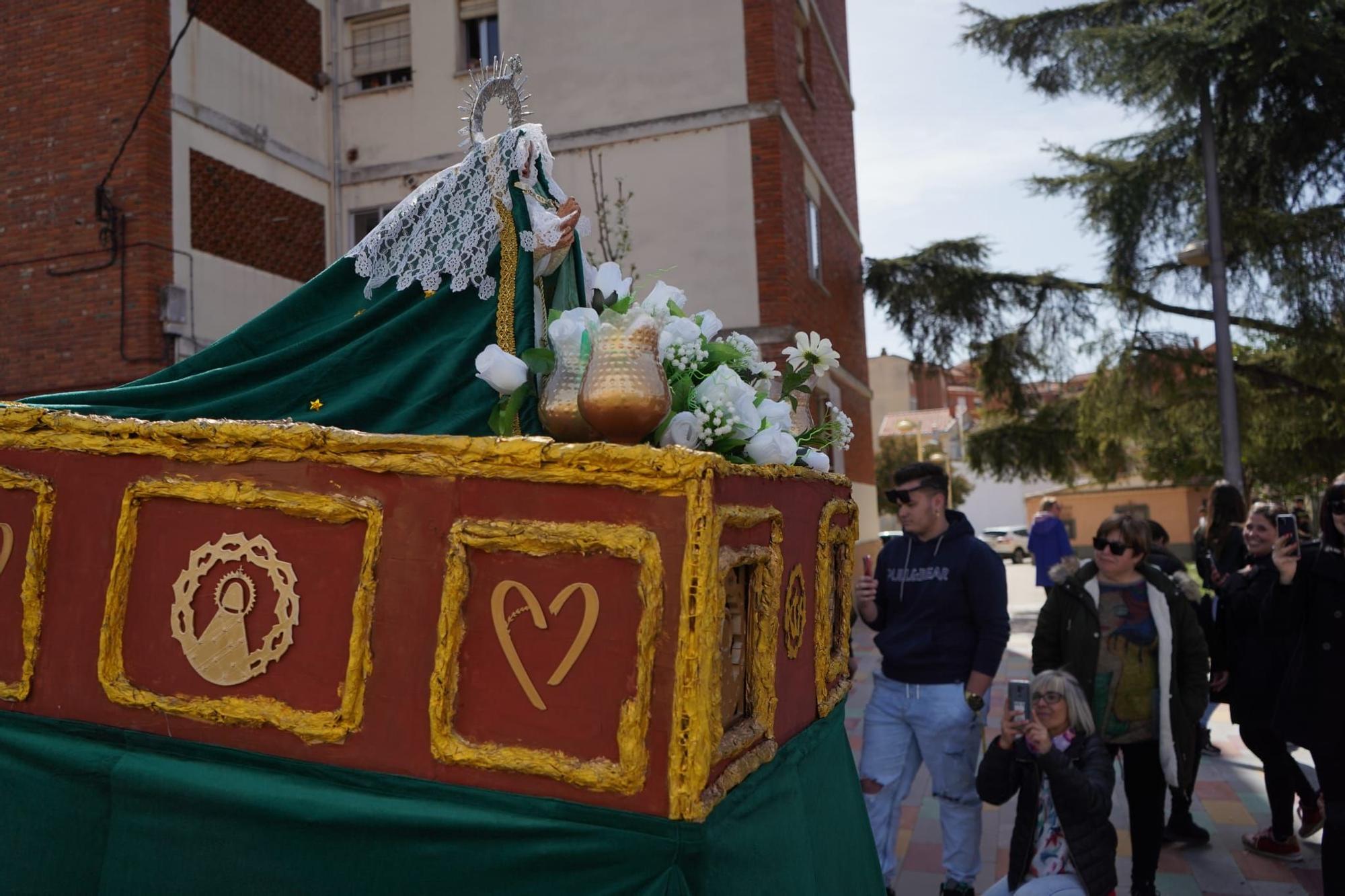 GALERÍA | La Semana Santa de Zamora se adelanta con esta procesión de escolares