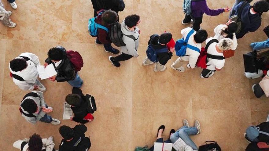 Casi 500 jóvenes pugnan por las 233 plazas de las residencias de la Xunta: 99 quedan en lista de espera