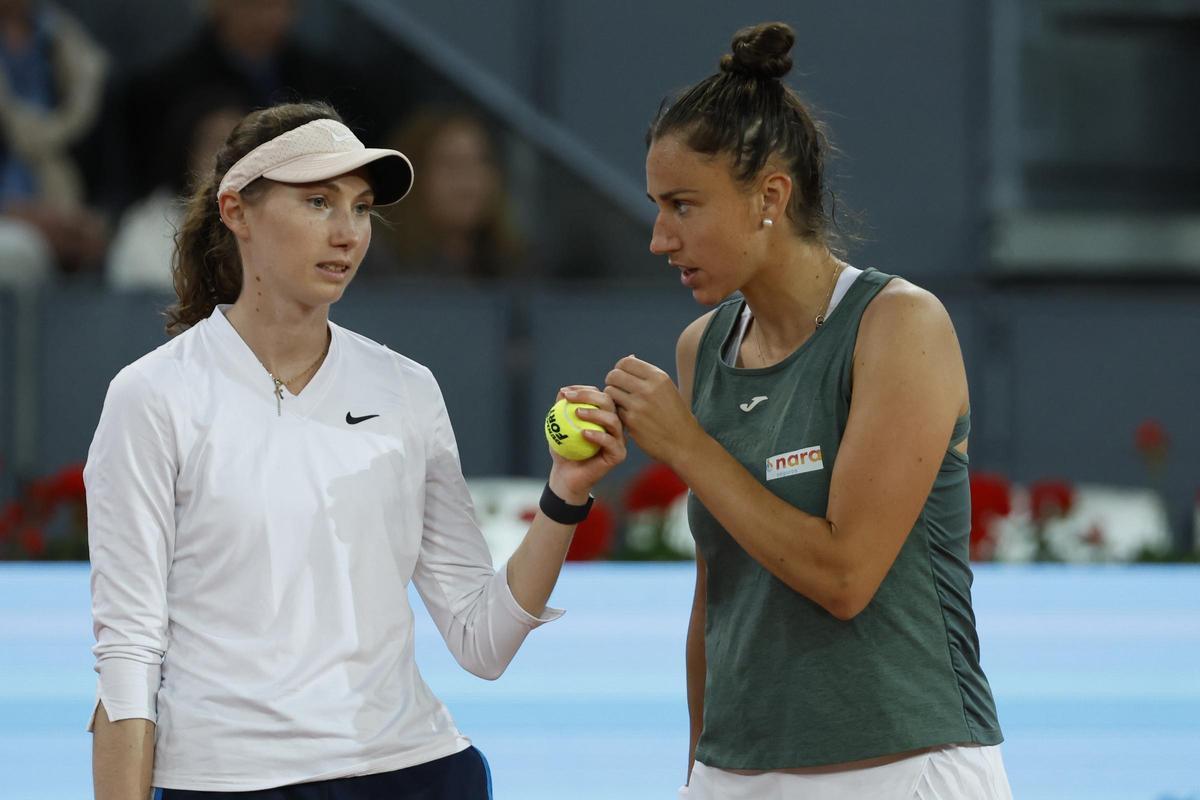 Las mejores imágenes de la final de dobles femenino del Mutua Madrid Open ganada por Sara Sorribes y Cristina Bucsa