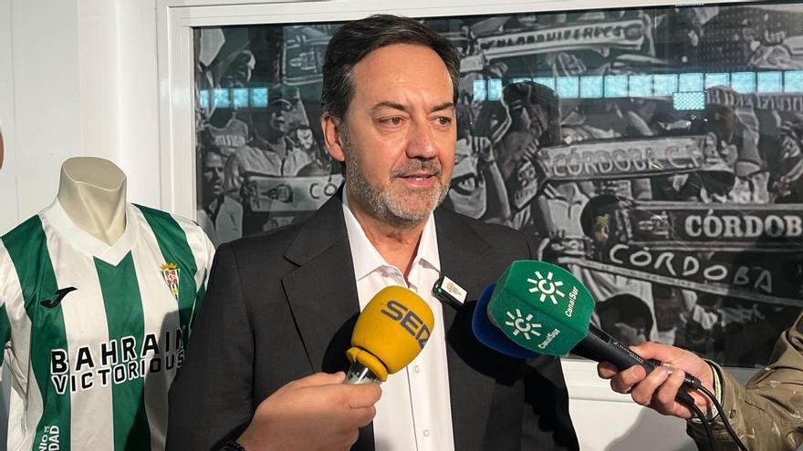 Antonio Fernández Monterrubio, durante su intervención en el antepalco de El Arcángel.