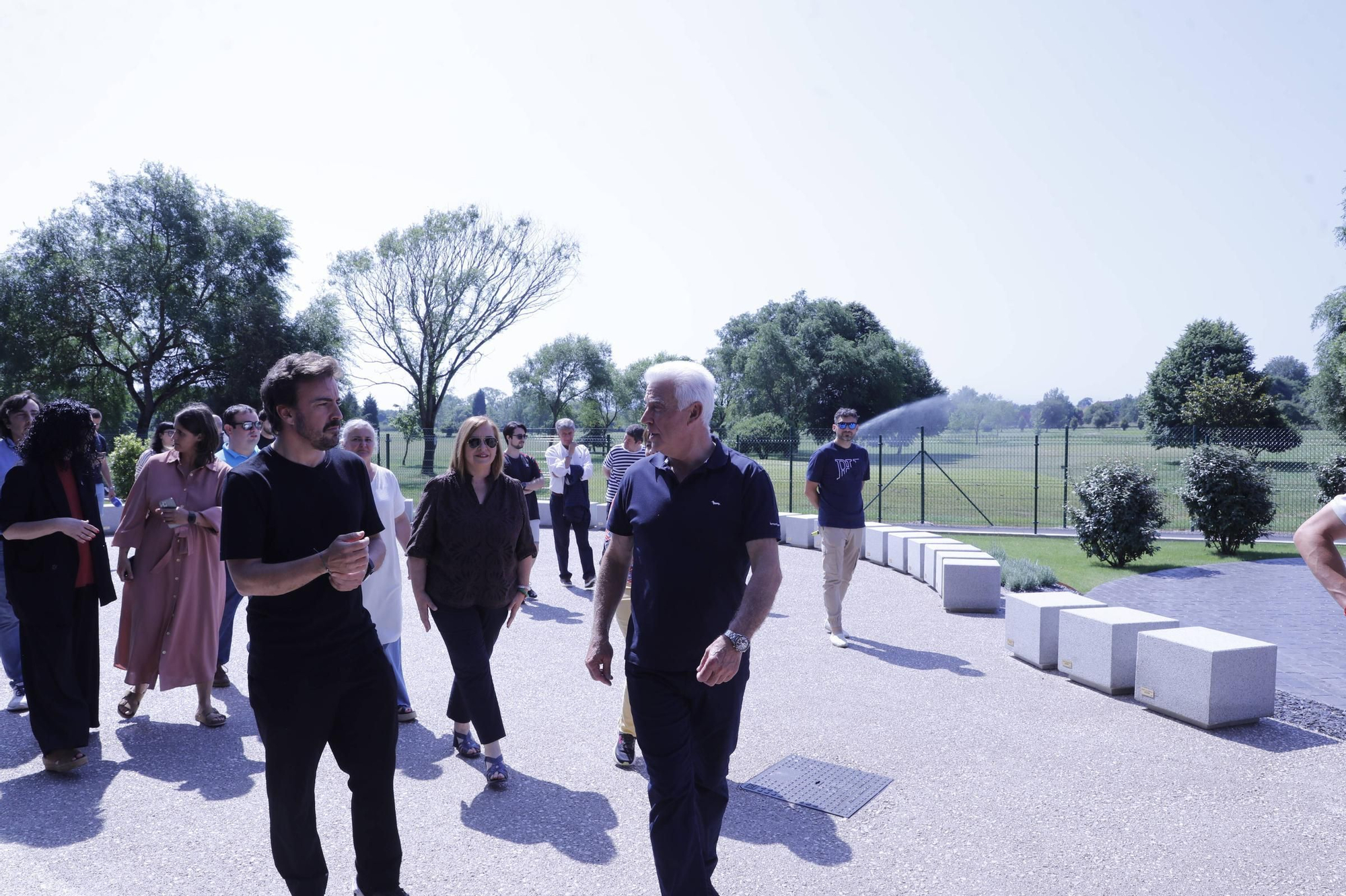 El piloto de Fórmula 1 Fernando Alonso presenta su nuevo circuito indoor de karting en La Morgal (Llanera)