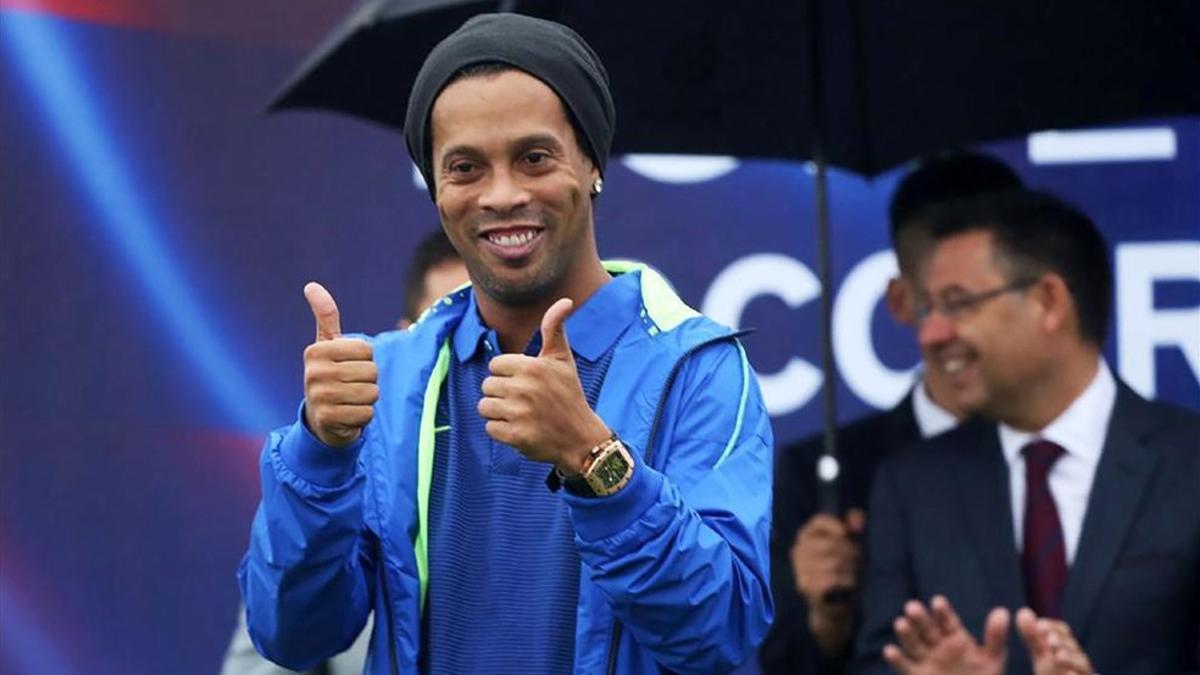 El hijo de Ronaldinho, quiere seguir los pasos de su padre
