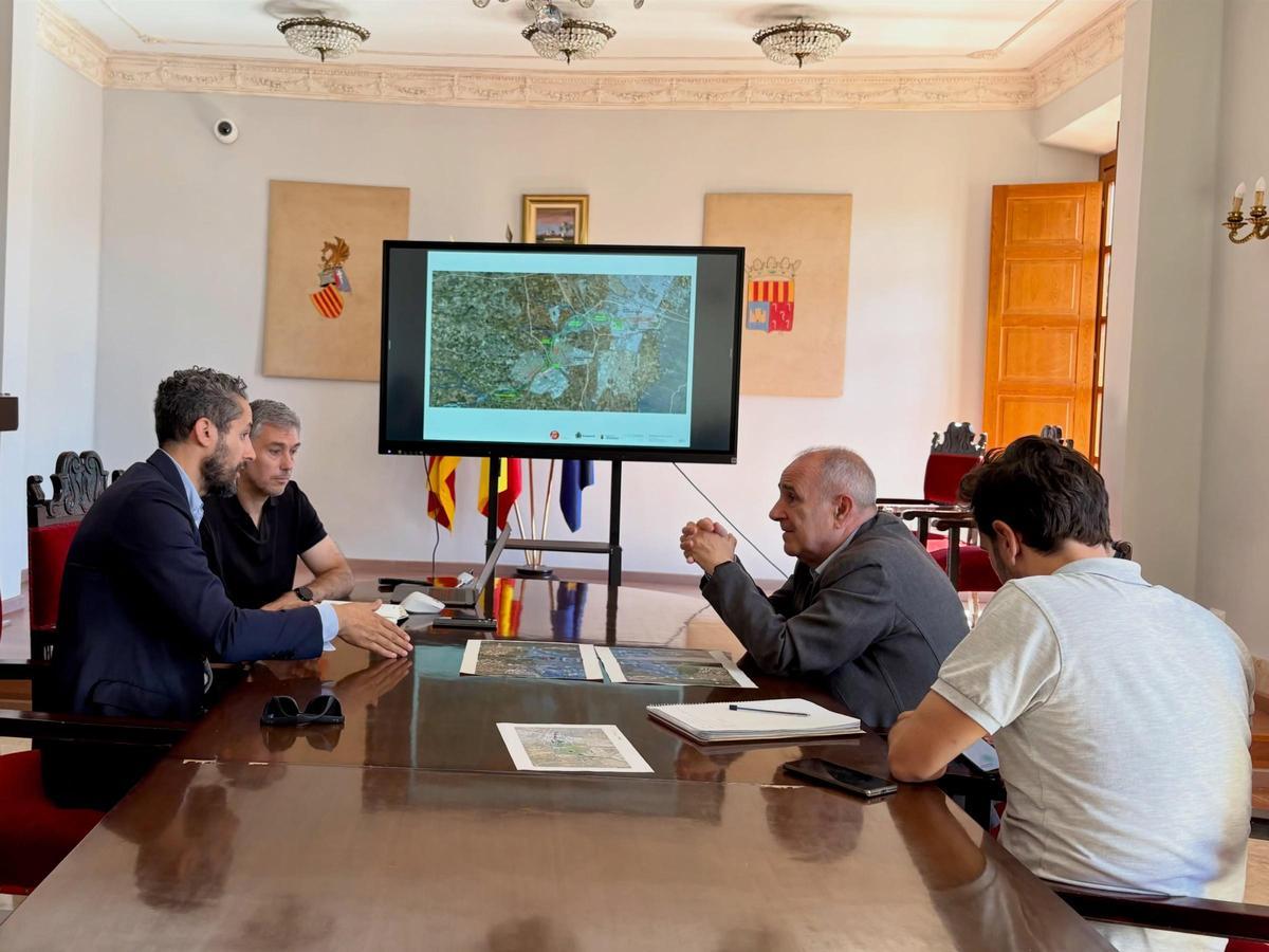 Reunión con la CHJ en el Ayuntamiento de Alcàsser.