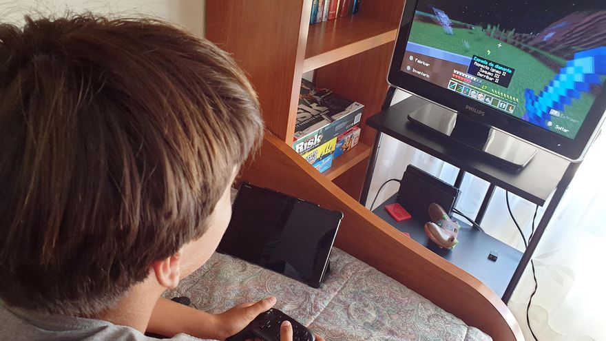 El Gobierno pone en jaque el fenómeno de los niños &#039;youtubers&#039;: &quot;Se acabó el uso de menores como si fueran trabajadores adultos&quot;