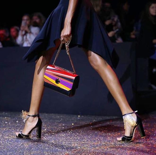 Elie Saab primavera- verano 2017, detalle de sandalias