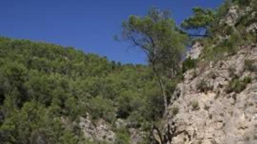 Rescatan al joven de Sueca perdido en el barranco del Fraile de Bicorp