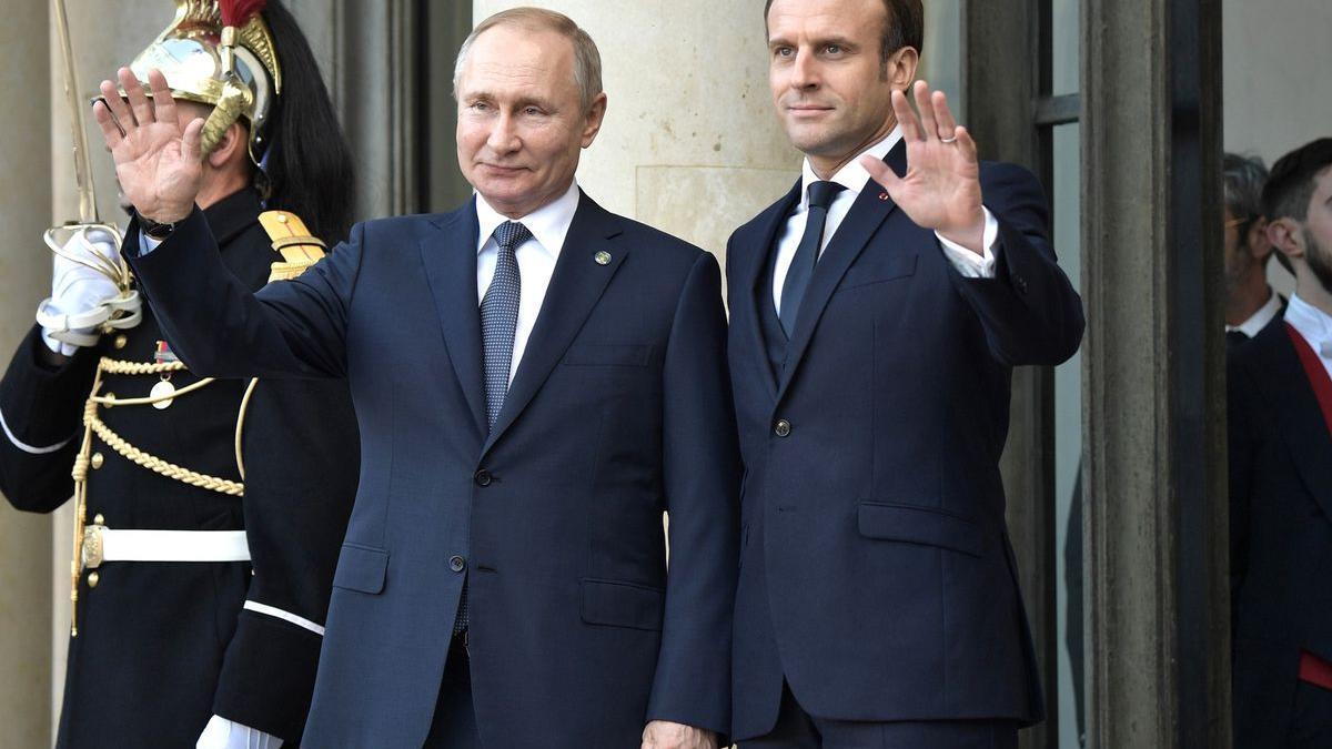 El presidente ruso, Vladimir Putin y su homólogo francés, Emmanuel Macron.